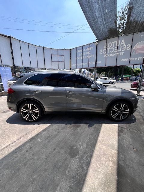 Porsche Cayenne Hibrida 2011, foto 3