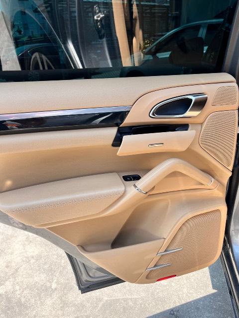 Porsche Cayenne Hibrida 2011, foto 10