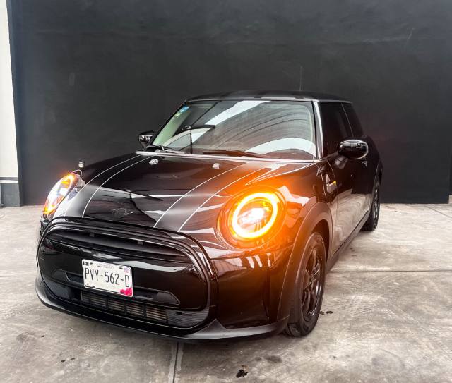 Mini Cooper Essential 2022