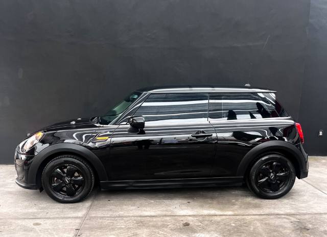 Mini Cooper Essential 2022, foto 4