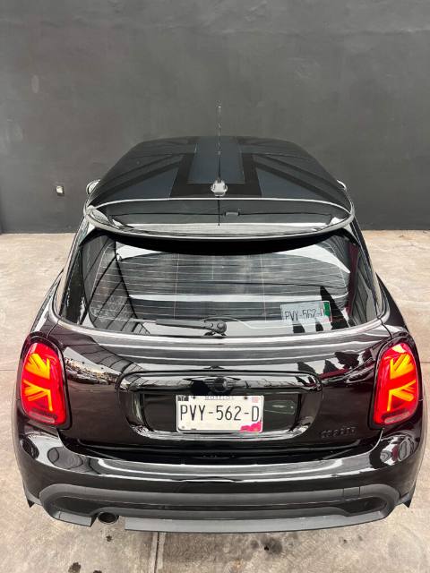 Mini Cooper Essential 2022, foto 17
