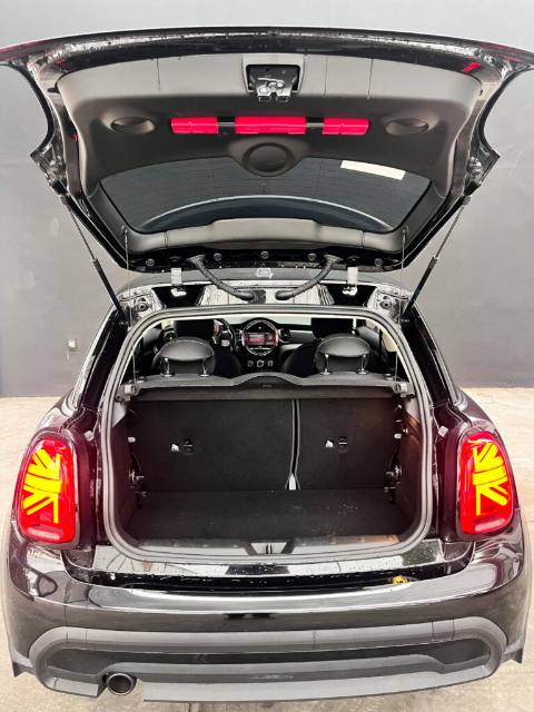 Mini Cooper Essential 2022, foto 16