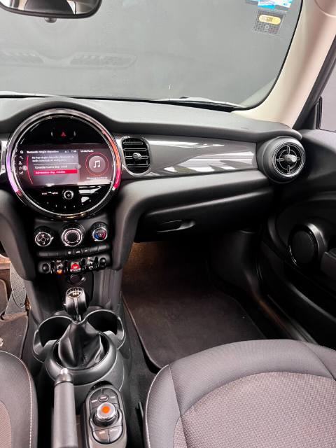 Mini Cooper Essential 2022, foto 13
