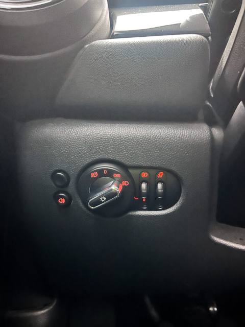 Mini Cooper Essential 2022, foto 9
