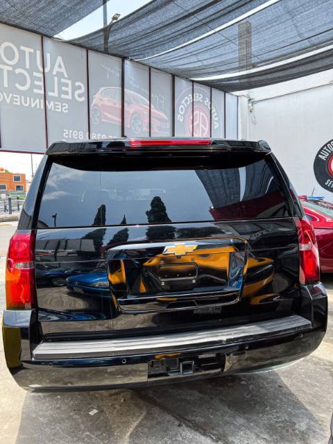Chevrolet Suburban LS 2019, foto 5