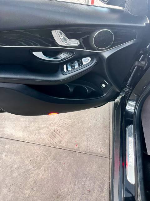 Mercedes Benz GLC300 2019, foto 4